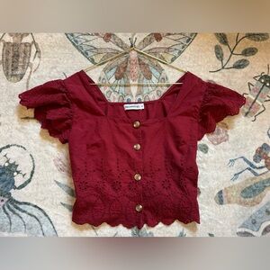 Roommates Burgundy Eyelet Button-Front Flutter Sleeve Crop Top